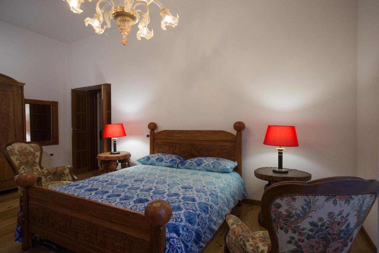 B&B Bone Novelle Dimora Storica Palazzo Zuzi LʼAquila Exterior foto